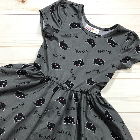 dot dot smile cap sleeve